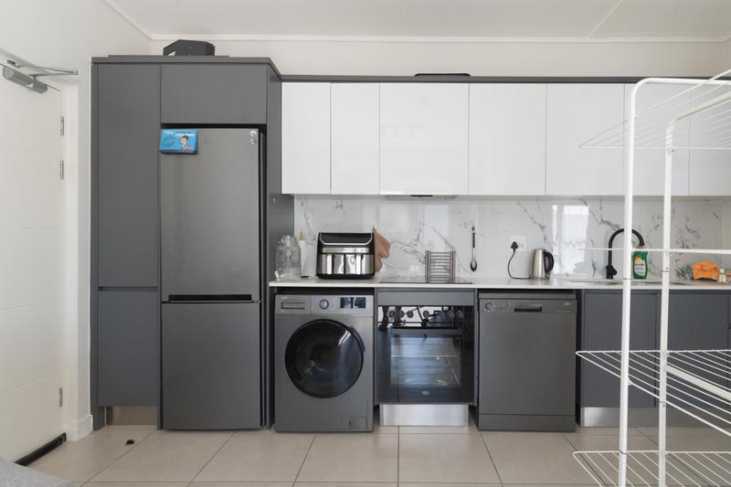 1 Bedroom Property for Sale in The Huntsman Western Cape